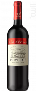 Privilege - Shiloh - 2018 - Rouge