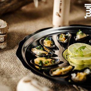 Assiette 12 Moules En Inox - roger orfèvre -  - 